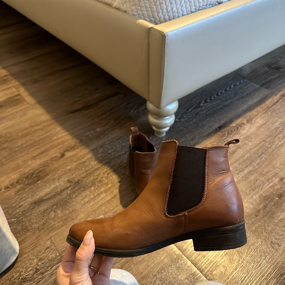Brown Aldo boots - size 7 - lightly worn but good condition